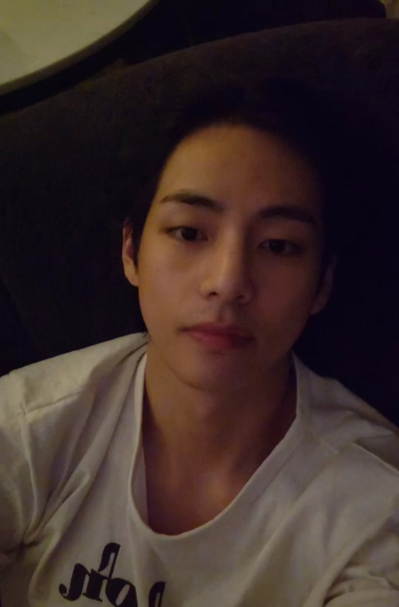 b7b4L's tweet photo. บ้าจีงหล่อชห.😳 https://t.co/n2Y6CNbngO