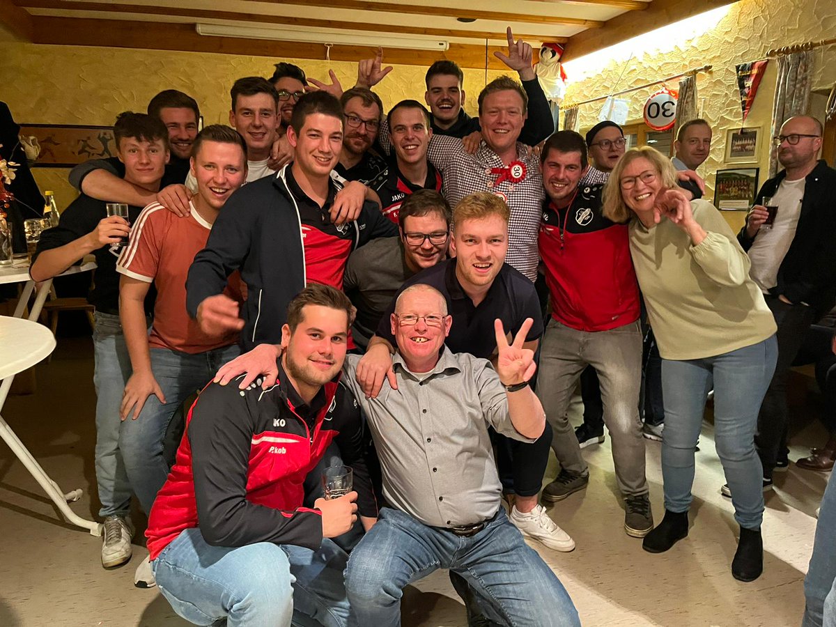 Happy Birthday Rafi! 
Wir wünschen dir alles, alles Gute zum 30. Geburtstag. 
Auf viele weitere schöne gemeinsame Stunden 🖤❤️
#billiboys