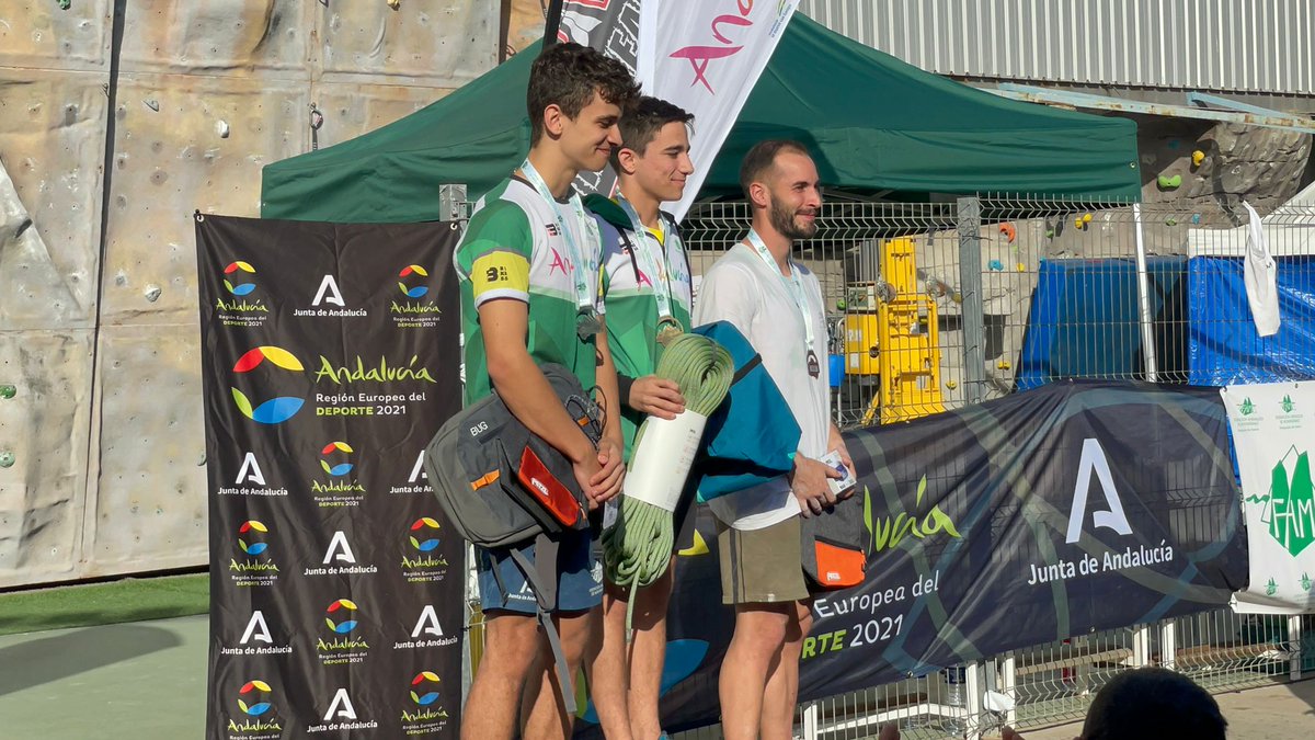 DeporteAND's tweet photo. 🧗‍♀️🧗Iván Traverso y Marina Hidalgo campeones de #Andalucía de #escalada de velocidad

✅️En dificultad, los juveniles Mar Carreño y Fernando Prieto, en absoluto Conchita Ballesteros y Álvaro Páez
✅️La Ciudad Deportiva de #Huelva acogió la prueba 

#AndalucíaElLugarDelDeporte https://t.co/KzPvAg0DJE