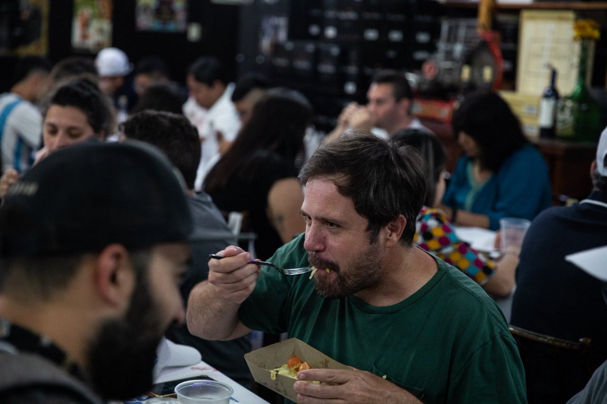 elguisodebagre's tweet photo. Que bien la pase ayer en #MuzzaPorElMundo de @LacteosBarraza organizada por @ChefPacoAlmeida ❤️❤️❤️❤️ https://t.co/wdgGSc302I