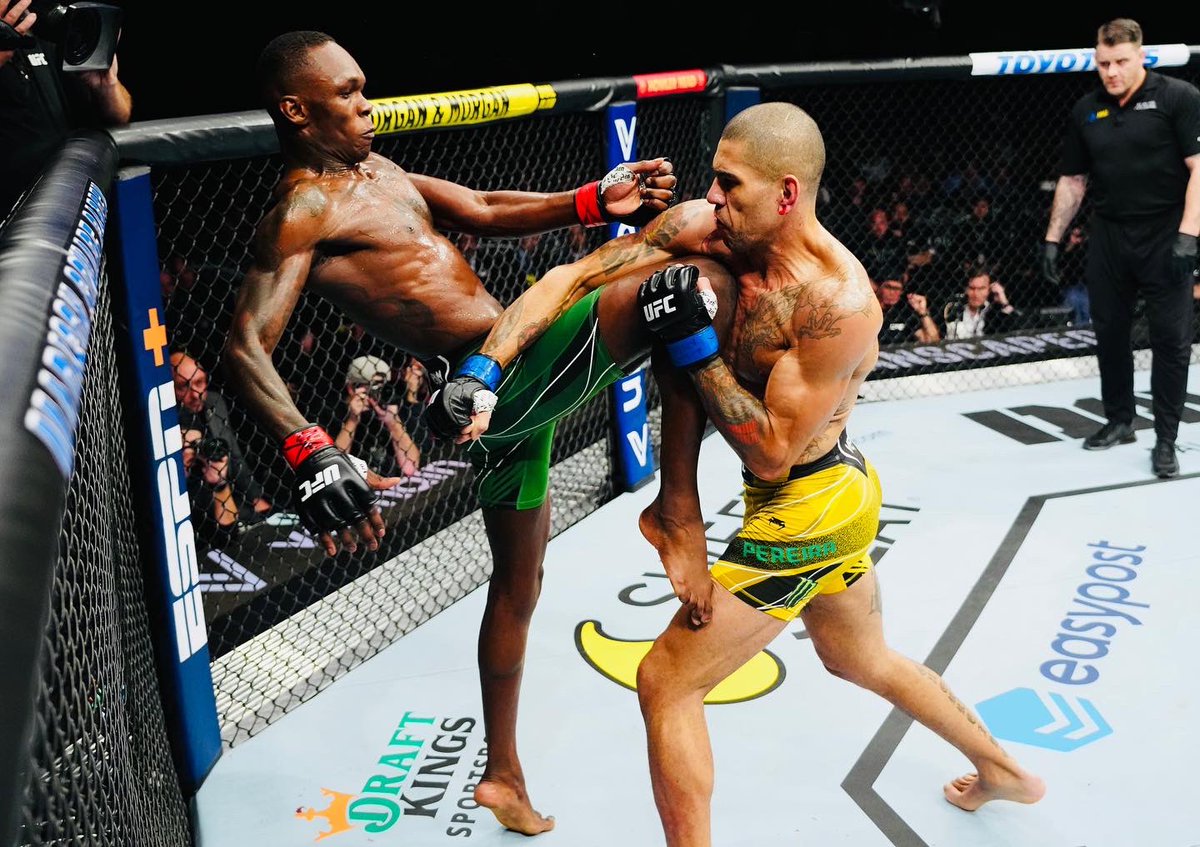 stylebender's tweet image. I LOVE THIS GAME!!!
Attacking Titans like this one thrills me!!
Another chapter to “Poatan” 🗿. You won the battle yet again, but the war wages on! The hunter now becomes the hunted, the game’s not over 👾 #Law15 #insetcoin #playagain #nowondertheymadesomanysawmovies 🧩