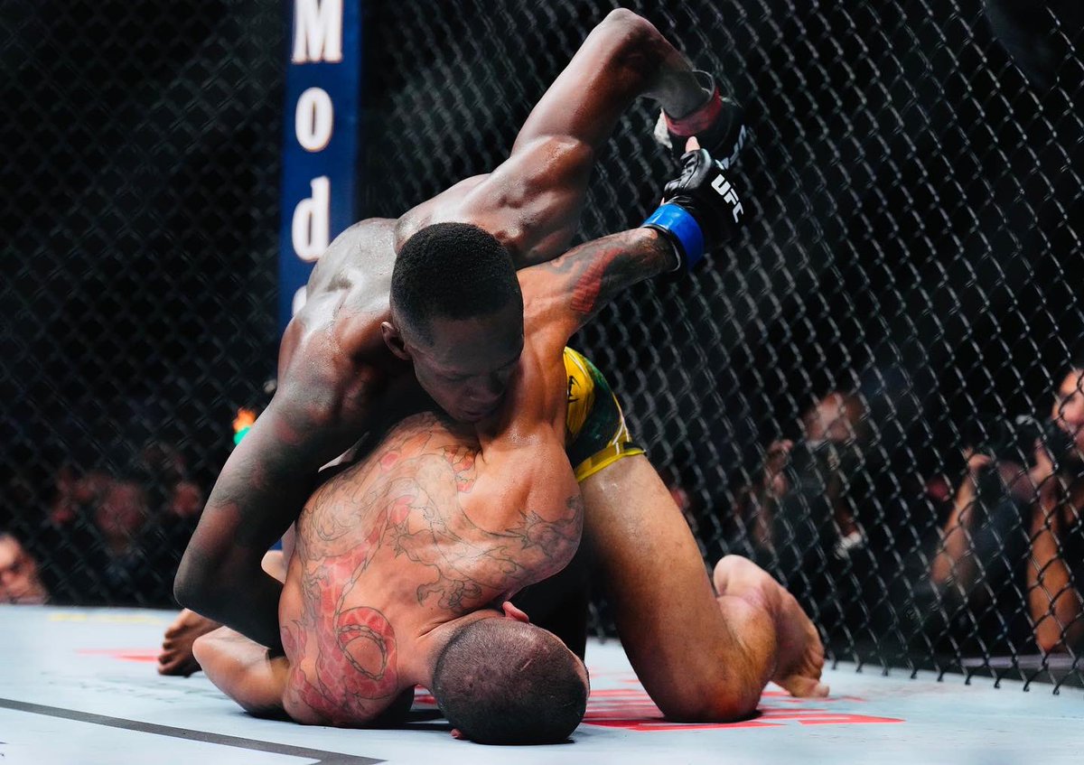 stylebender's tweet image. I LOVE THIS GAME!!!
Attacking Titans like this one thrills me!!
Another chapter to “Poatan” 🗿. You won the battle yet again, but the war wages on! The hunter now becomes the hunted, the game’s not over 👾 #Law15 #insetcoin #playagain #nowondertheymadesomanysawmovies 🧩