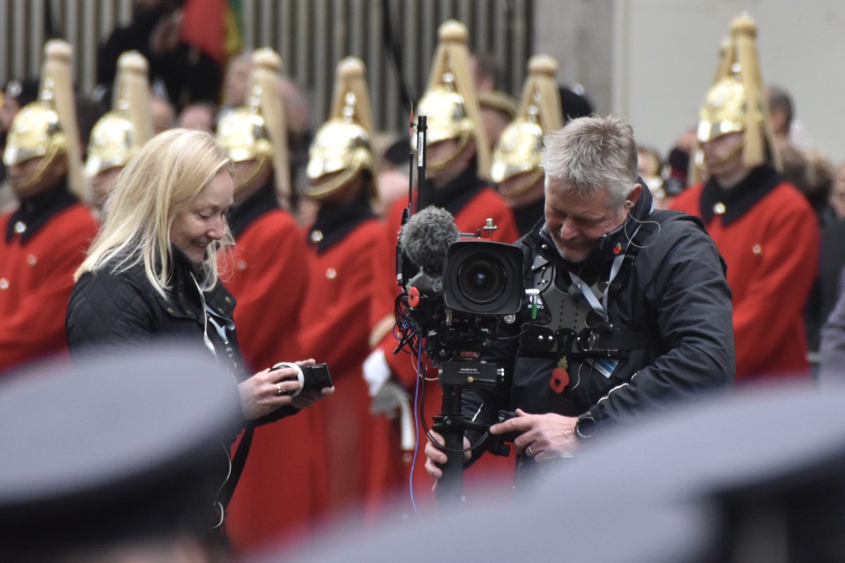stevechalles's tweet photo. 1 of 2. Remembrance Sunday at The Cenotaph in Whitehall - covered by @cloudbass and @EMGLiveUK OB teams for #BBCStudioEvents / BBC One.
#outsidebroadcast #Cloudbass #EMGLiveUK @BBCS_Events #BBCEvents #Cenotaph #RemembranceSunday #Remembrance https://t.co/fLvA8JFkbf