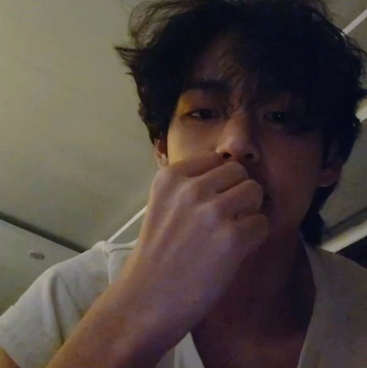 archivefortae's tweet photo. He is so handsome https://t.co/mkndN116VU