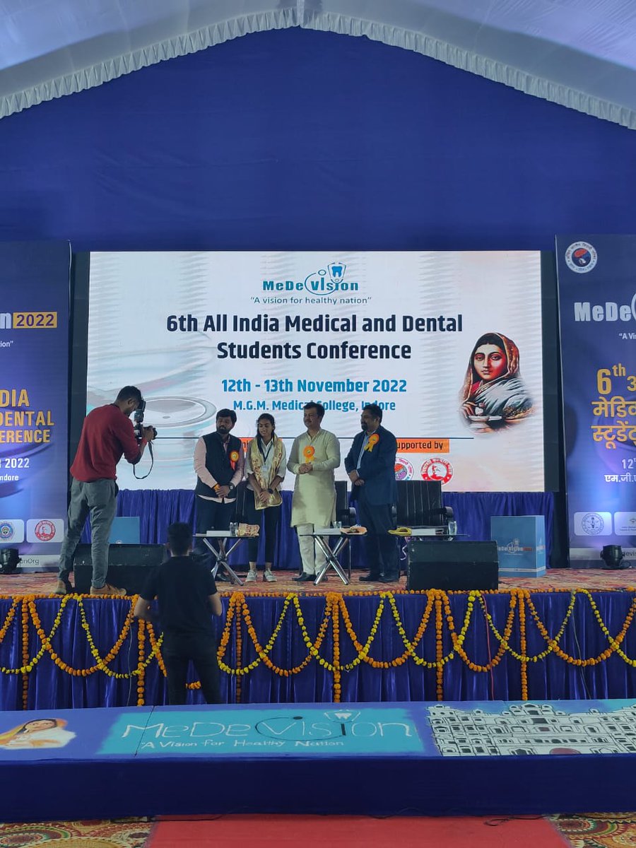 DrPrashantGhule's tweet photo. SRTR GMC Ambajogai 2nd year MBBS Student Manasi Kongari won 3rd prize in Paper/Poster Presentation at MeDevision National Conference,Indore
@ABVPKonkan @ABVPVidarbha @AbvpDevgiri https://t.co/pyJLyrnPk1