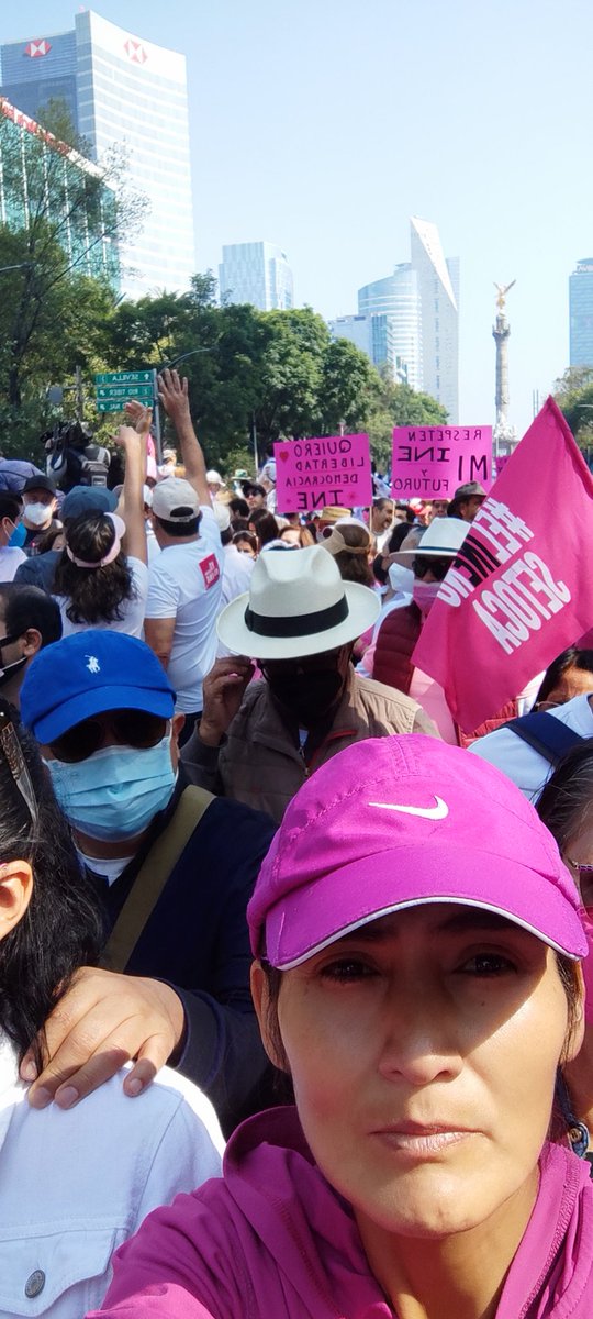 MagalysMag's tweet photo. #MarchaporlaDemocracia
#ElINENoSeToca 
#democracia https://t.co/OZPrVfX9n1