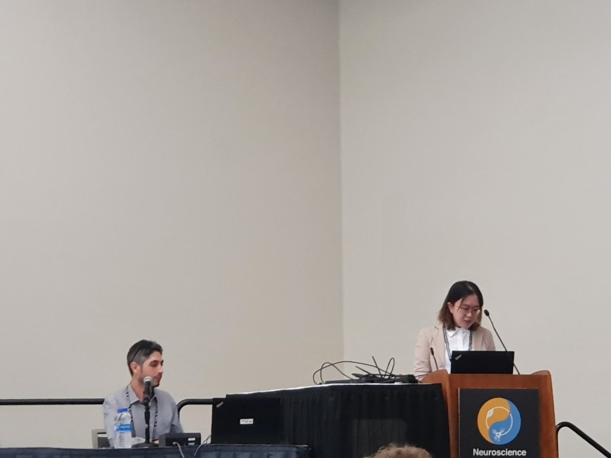 Very nice talk about anxiety and learning by <a href="/cherruc/">Chelsea Xu</a> 🥳