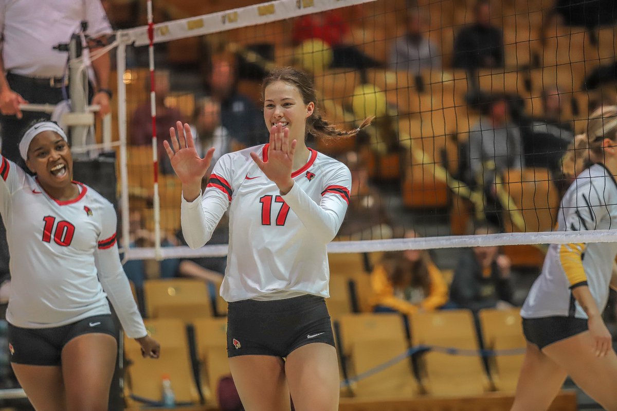 1️⃣4️⃣ kills on a .379 clip to go with 3️⃣ blocks and 2️⃣ aces ♠️  last night 🔥