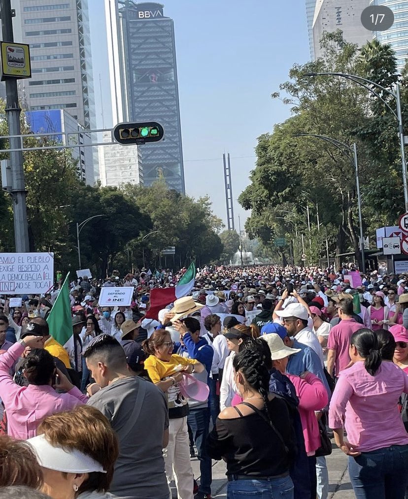 marthap230's tweet photo. ¡NO SOMOS UNO, NO SOMOS CIEN, SOMOS UN CHINGO, CUÉNTANOS BIEN!

#ElINENoSeToca 
#YoDefiendoAlINE https://t.co/mAowYxK63y