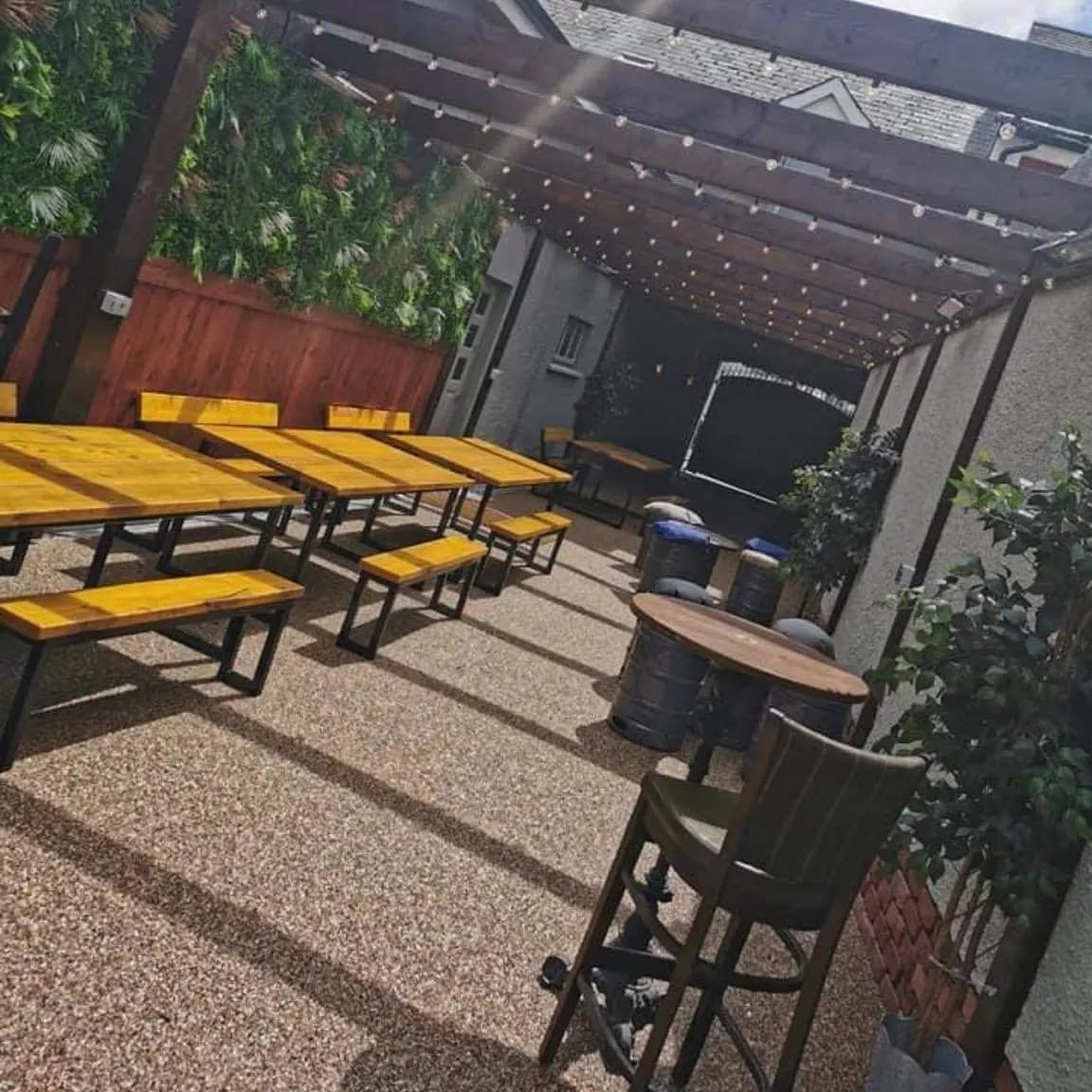 Arab_Crete's tweet photo. Resin Bound Flooring, one of our speciality system, avaible in local market and ready for exports
#resinbound #exposedaggregate #resinflooring #arabcrete #intexarabia #resinboundgravel https://t.co/wrr893Tefw