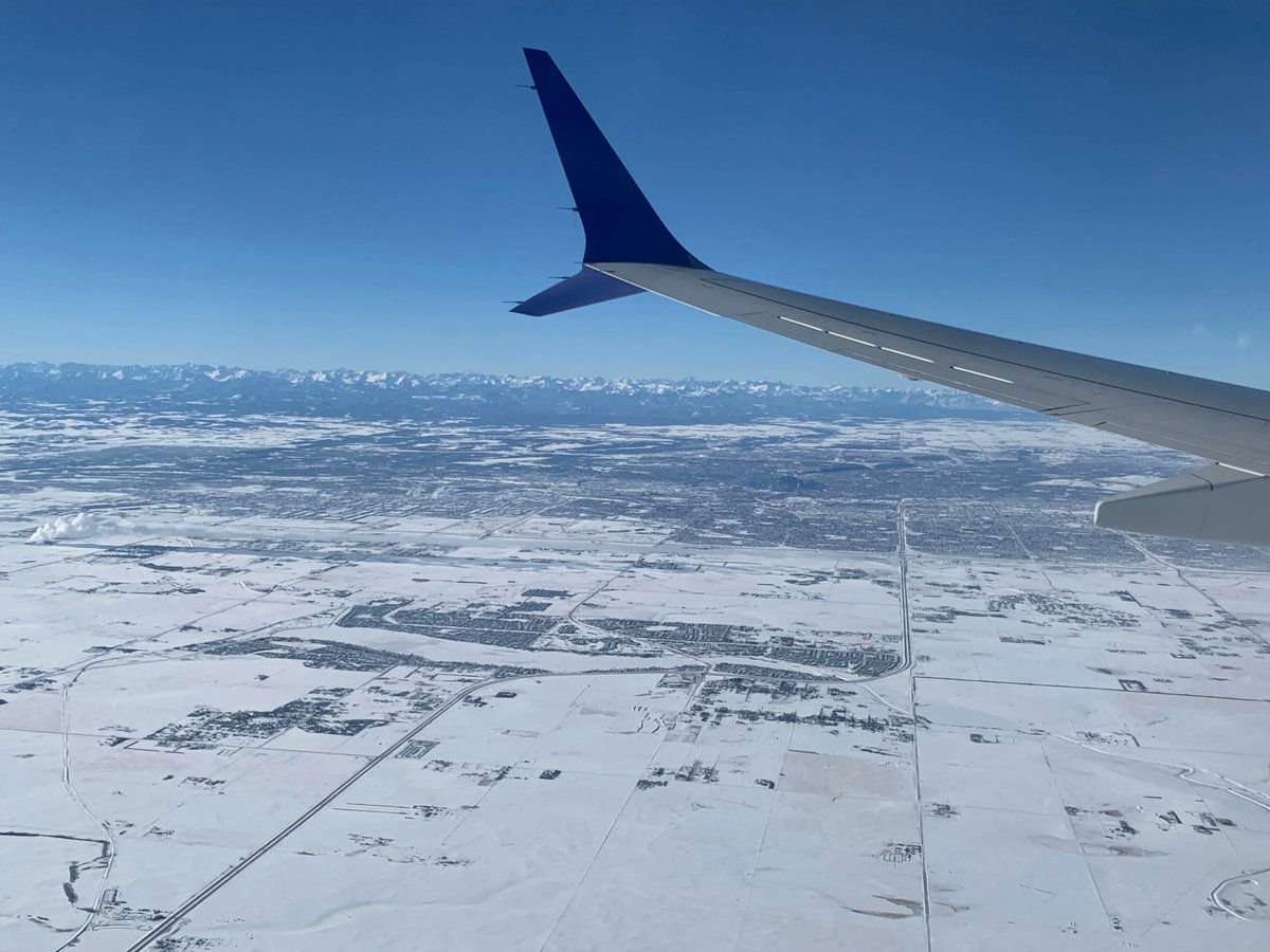 Magna_Eng's tweet photo. Although we have mixed emotions about the recent snow fall in the Calgary Region, it sure is beautiful - photo taken by a MAGNA mom as she flew over Chestermere.
#chestermere #calgaryregion #snow #novembersnow #snowisbeautiful https://t.co/zsxN0jBrAw