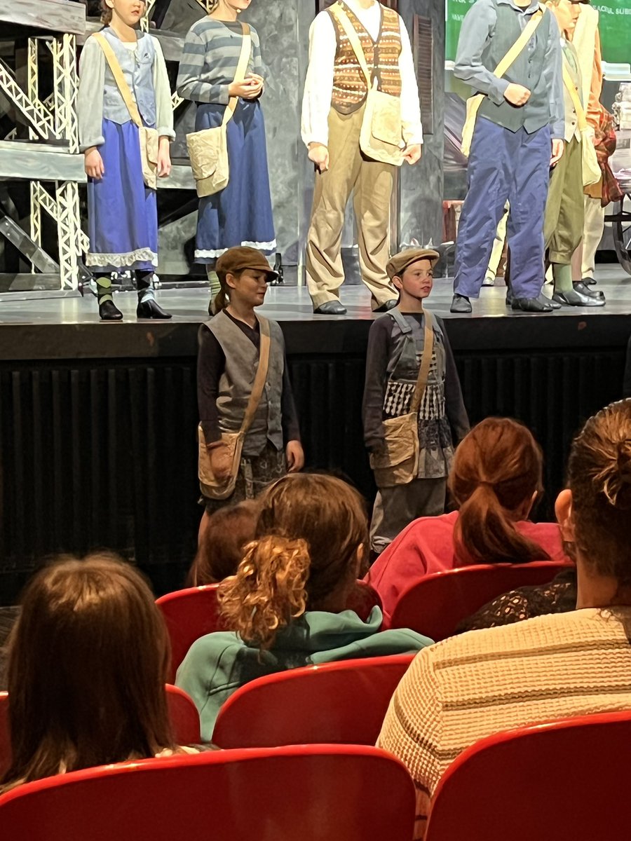 MrsDonberger's tweet photo. Bravo to the cast of Newsies jr!! What a fabulous show and such a fun time seeing all of our kiddos in the play!! @MsLeonNoviWoods @KidonsClass @Mrs_Collini @PerelliMiss @NoviWoods https://t.co/miW9c7f4Q8