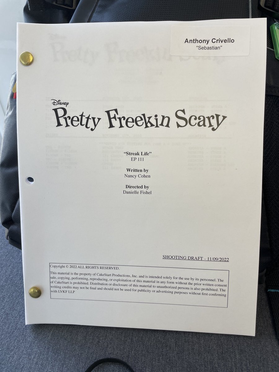 VegasPhan's tweet photo. Thank you #howardmeltzer #zacharyspiegel #davecove #tonyeng #kaylahartman #daniellefishel #carllauten #camerondale #elizabethcaldwell #elianasua #yonaskibreab #emmashannon #leahmeigold #kyansamuels #denniscockrum #yuvihecht #bonnieseplow gratitude & blessings #prettyfreekinscary https://t.co/TKjfftu2Qd