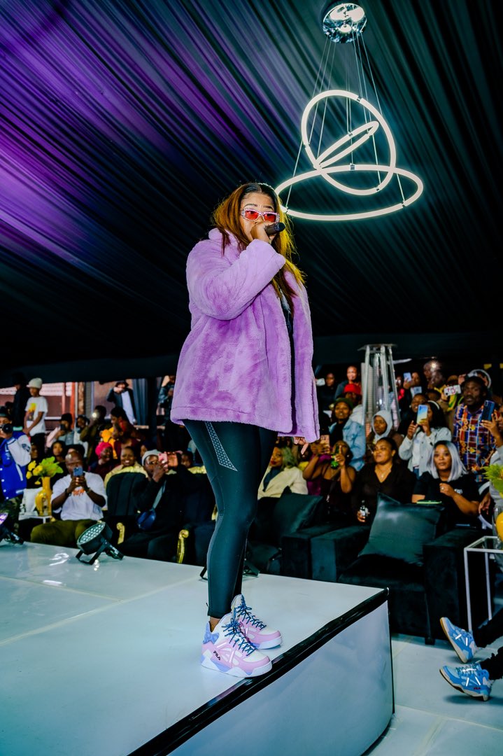 LekauSehoana's tweet photo. More pictures of the #FILAxDRIP in Ivory Park.
I had to take it Home.
@Ladydu_sa surprised me with a visit and Performance, I appreciate you sis.
Shout out to the Family
@Robot_Boii
@skhumbi
@nomoozlie https://t.co/2ZiBFCmNB5