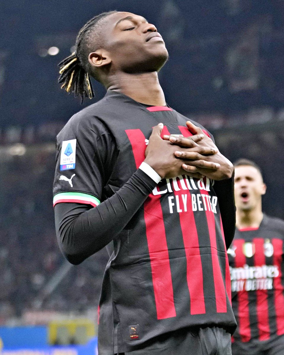 Rafael Leão marcou e festejou à Ronaldo 😴
