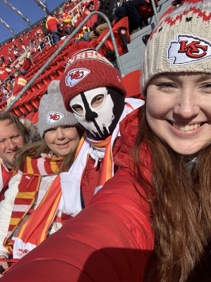DebLWilliams's tweet photo. #ChiefsKingdom https://t.co/z26JXDLgpv