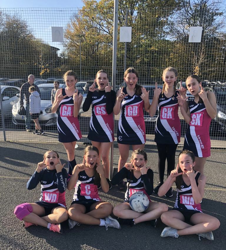 Our Hedgehogs (U13s) won both matches at the WSJNL 🤩 
They won their 1st game vs 5Ways 11 - 7 &amp; won their 2nd game vs Worthing 21 - 9 🦔
They said it was the new slick dresses sponsored by Sarelli that did it 🙌
⎯
#WoodsideNC #SussexNetballLeague #NetballSussex