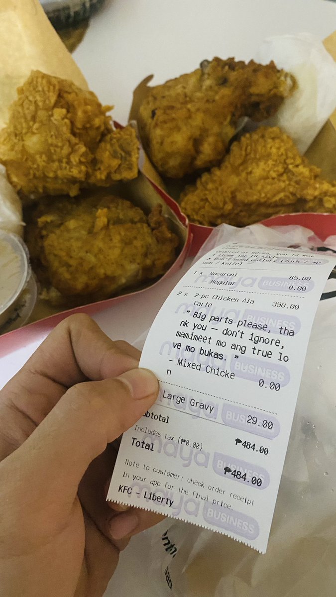 eralviz's tweet photo. Ang sikreto para makakuha ng big parts sa KFC via GrabFood. https://t.co/a5U4Ipey2C