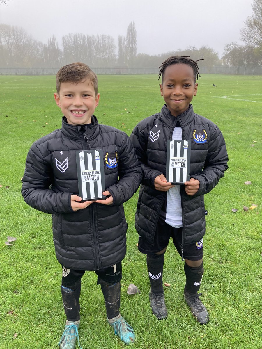 On a misty morning at STM our MOTM awards today went to Joshua who is improving week on week and was great in goal again today and Devineaque who was solid in defence and gave a real threat going forward. Lots to work on in training ahead of our final game in 2 weeks.
#UpTheElla