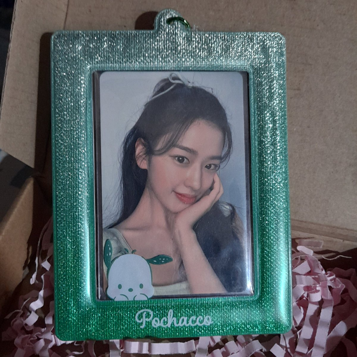 illibns's tweet photo. #mailsilli ๐ฎ
from @hehe_miks
jgh a while ago and unboxed this one!! So pretty huhu thank you so much for this pasabuy!!! It's so pretty I love it very much ๐ฅน๐ค๐ If I only knew na ganito siya kaganda I would've gotten more ๐ฉ tysm once again!
#miksfb https://t.co/gd76gJICuq