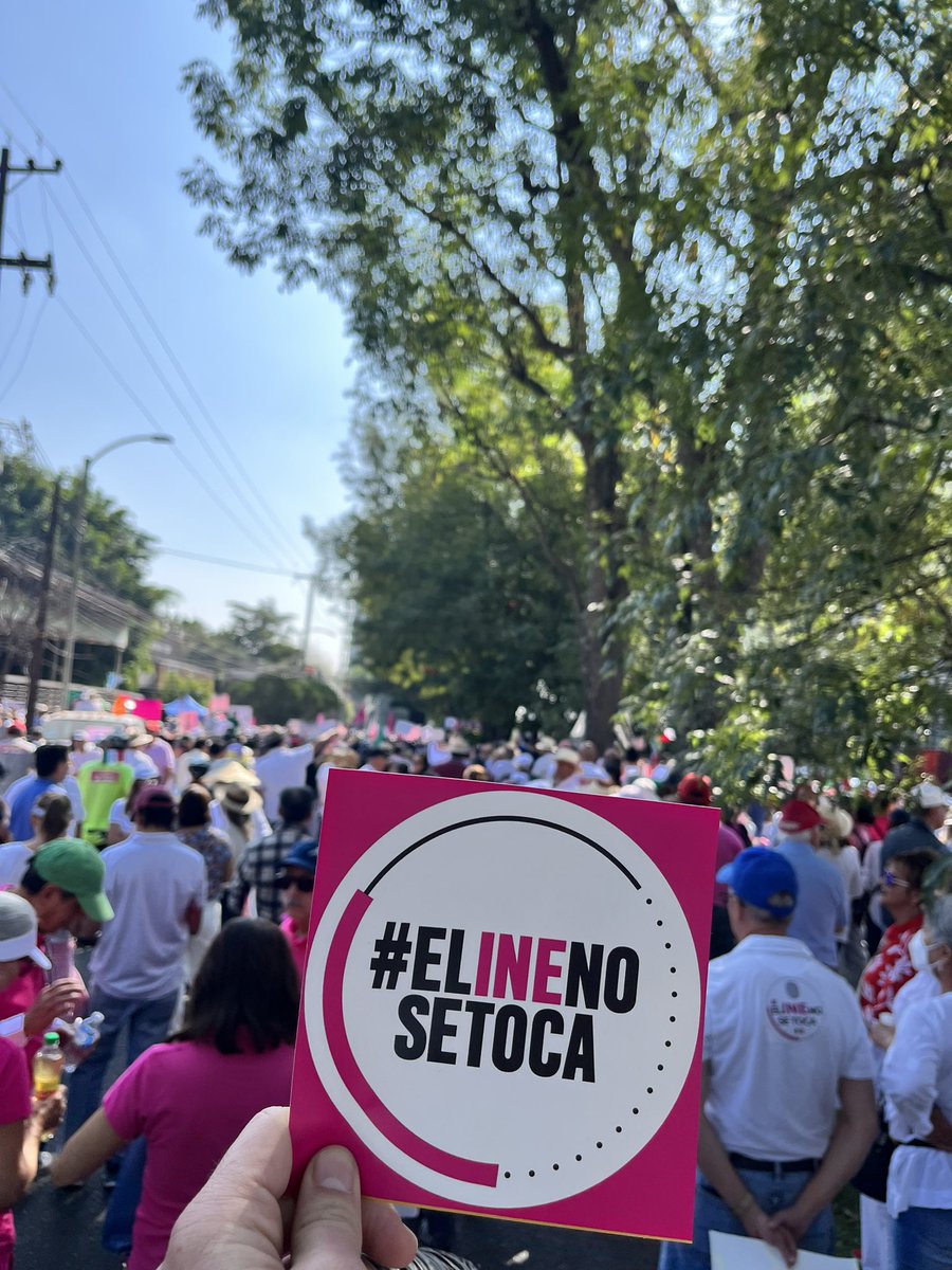 Defendiendo al INE #ELINENOSETOCA #Guadalajara #Mexico