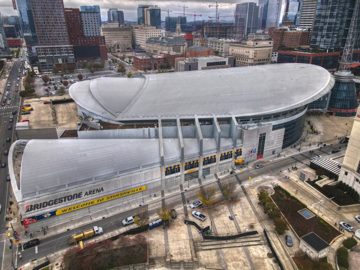 PhoenixOneMedia's tweet photo. @ClayTravis Flew my drone around Nashville yesterday before the @scrowder comedy show at The Ryman and was stunned at how clean, beautiful, fun, and safe downtown Nashville is. Great music, hilarious show, excellent food, nice folks - easily one of my favorite cities in America. https://t.co/xUDvatVj7I