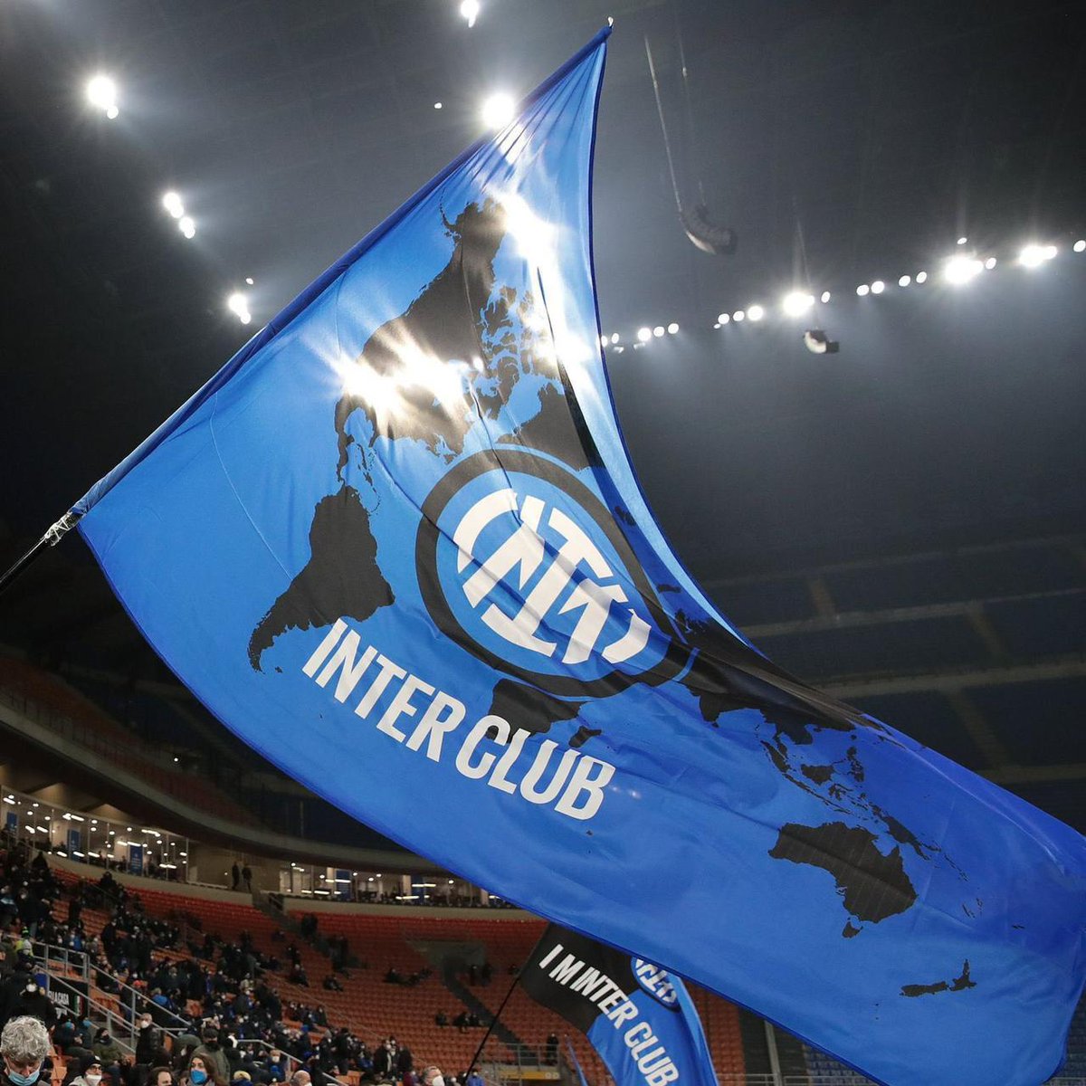 UaeInter's tweet image. 🚨 إعلان :

💠 *سبيس رابطة الانتر في الإمارات* 💠

🗓️ الإثنين 14 نوفمبر 
⏱️ 19:00 بتوقيت الامارات 

❇️  نهاية المرحلة الأولى 
❇️ التوقف الدولي لكأس العالم