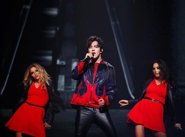 Flopyv_OK's tweet photo. @PonchoYezka @Oye897 Holaaa Ponchito.. obvio que a nuestro amado @dimash_official en la @Oye897 la mejor 💪😁😎
#bewhitme
#screaming
#zhalyn
#golden
Con amor 😎 https://t.co/HWStGC2I7g