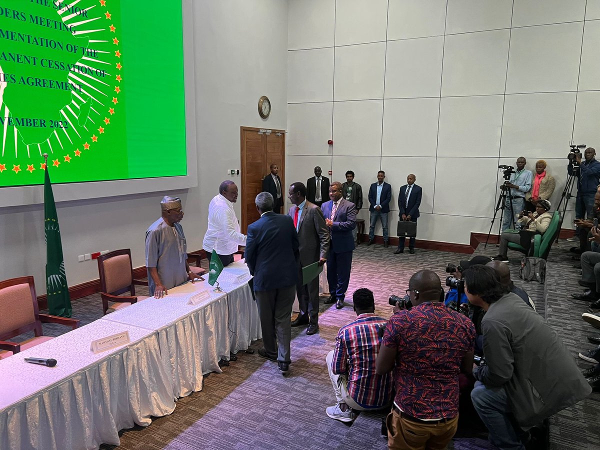 SarjohBah3's tweet photo. I am pleased to have been part of the facilitation of the Senior Commanders meeting betw the FDRE &amp; TPLF. The Meeting paves the way for resumption of humanitarian services, protection of civilians and commencement of the disarmament process: critical steps to #Silencing the Guns. https://t.co/QLNVCzD7qG