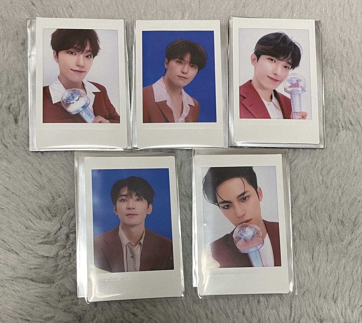 nene_jun34's tweet photo. seventeen セブチ be the sun インスタントフォト チェキ 交換

譲→ ディノ　ドギョム　ウォヌ　ミンギュ

求→ ジュン2種類

郵送・同日発送希望です。
よろしくお願い致します🙇‍♀️

#SEVENTEEN
#SEVENTEEN_WORLDTOUR_BETHESUN 
#SEVENTEEN交換 https://t.co/jKLfWzzV5B