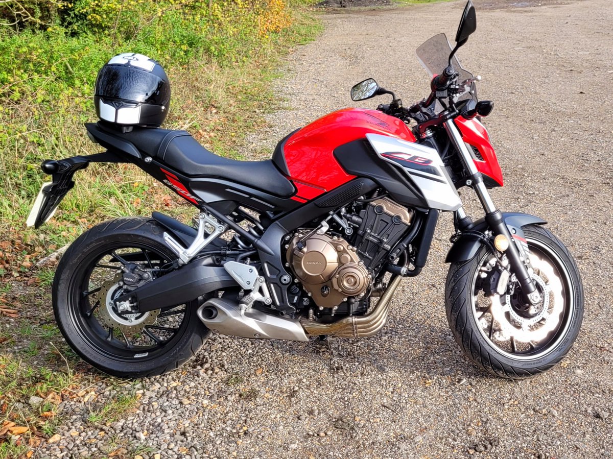 EnglishChap2's tweet photo. Last ride out before winter sets in, it was a good one ๐ Was thinking about upgrading in the spring, have totally changed my mind now! โค ๐ฏ
Went all around Cambridge and its surrounding villages, finished just before sunset ๐๐๐
#MentalHealthAwareness #HeadCleared #Honda ๐ https://t.co/a5VsaZz4BS