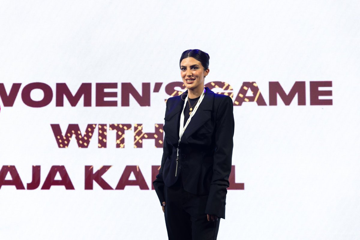 كان يوم حماسي مع مباراة اليوم في بطولة Volta ولقاء مهم مع لاعبة كرة القدم السعودية سجى كمال حول الكرة النسائية ودور المرأة في الرياضة وعالم الألعاب ومباريات و لقاءات خاصة مع ضيوف الحدث 🔥
#EA #FIFAWorldCup #FIFA23 #volta #EASPORTSKICKOFF #EASPORTSFIFA