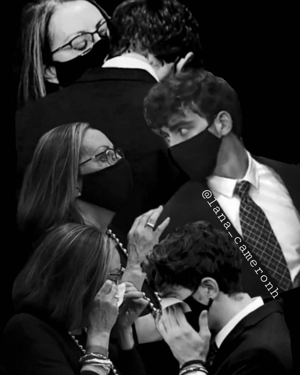 MahaMos89655388's tweet photo. What is the hardest feeling for a mother losing her son while they are alive, and to be among criminals, this is the most difficult and most dangerous, may God help her #whoiscameron https://t.co/MBEXQQfhCi