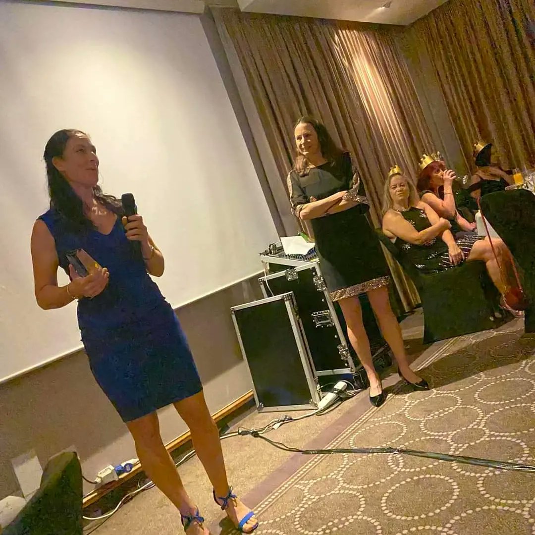 saracrosland's tweet photo. Had such an amazing time at the #RunningAt40plus awards evening. Was great to catch up with @jopavey and meet @LONGKIRS
Still can't believe I was awarded #RunnerOfTheYear - I never win anything!! https://t.co/cRCOzP6FmS