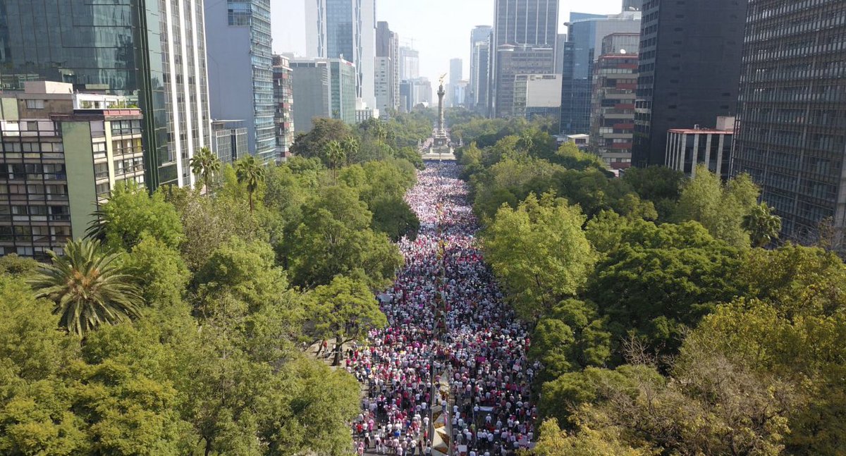 BuenasyMalasMx's tweet photo. @El_Universal_Mx https://t.co/SeK5eVNuj8