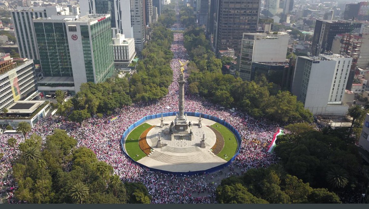 BuenasyMalasMx's tweet photo. @El_Universal_Mx https://t.co/SeK5eVNuj8