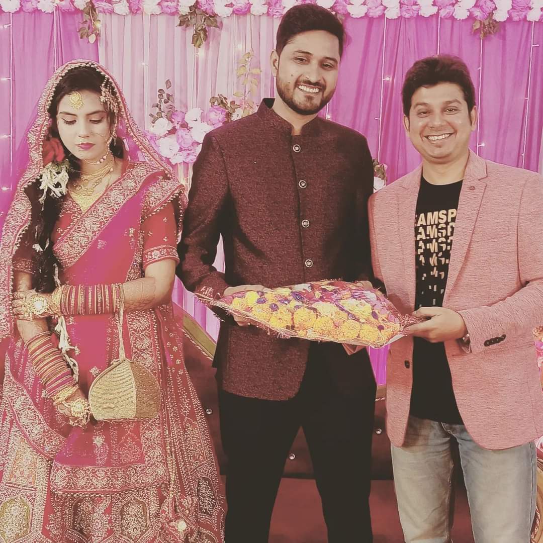 AamirAk06779995's tweet photo. Heartiest congratulations bhaai @KhalidSaiffull8 for your new innings of life.. #receptionbride #weddingseason #friendsforever https://t.co/ZCtjFqEuVt
