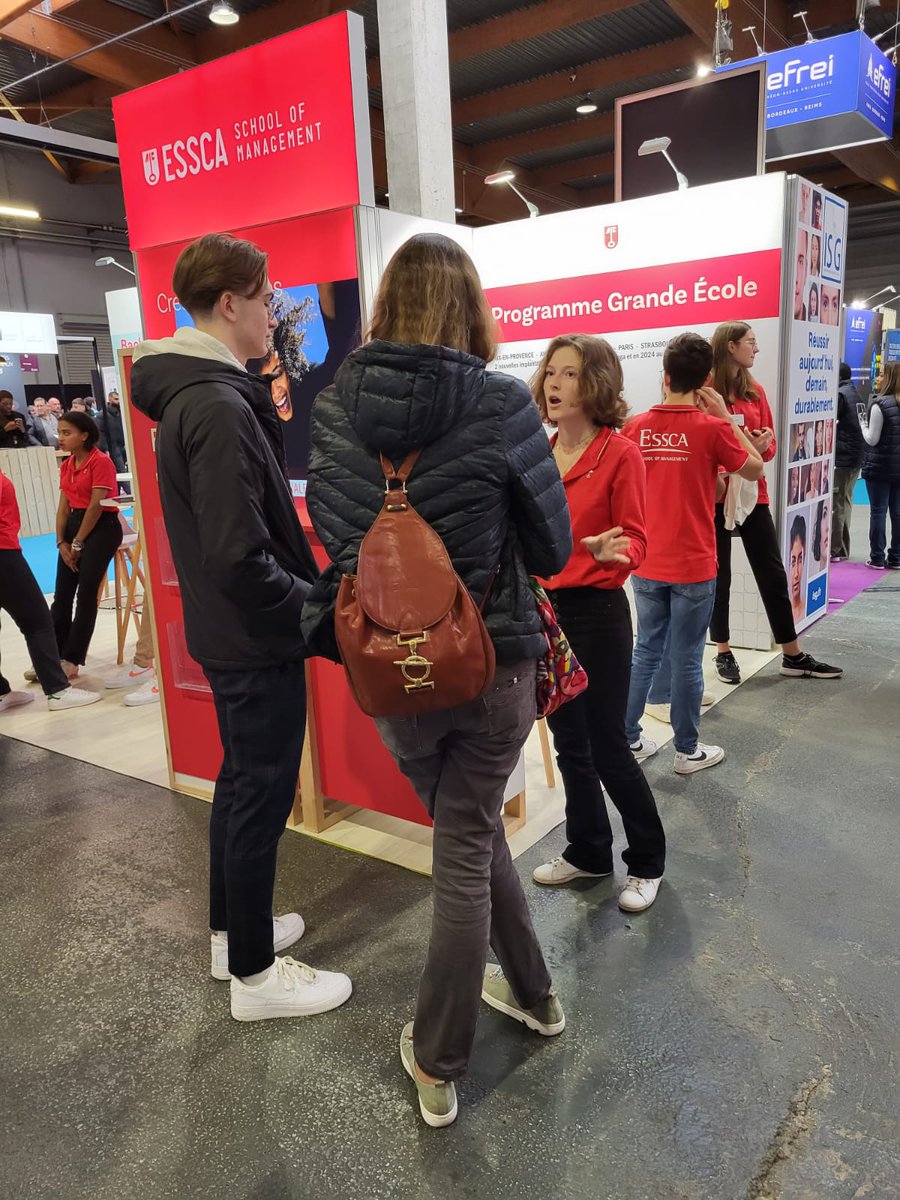 Laura ESSCA Afrique tweet media