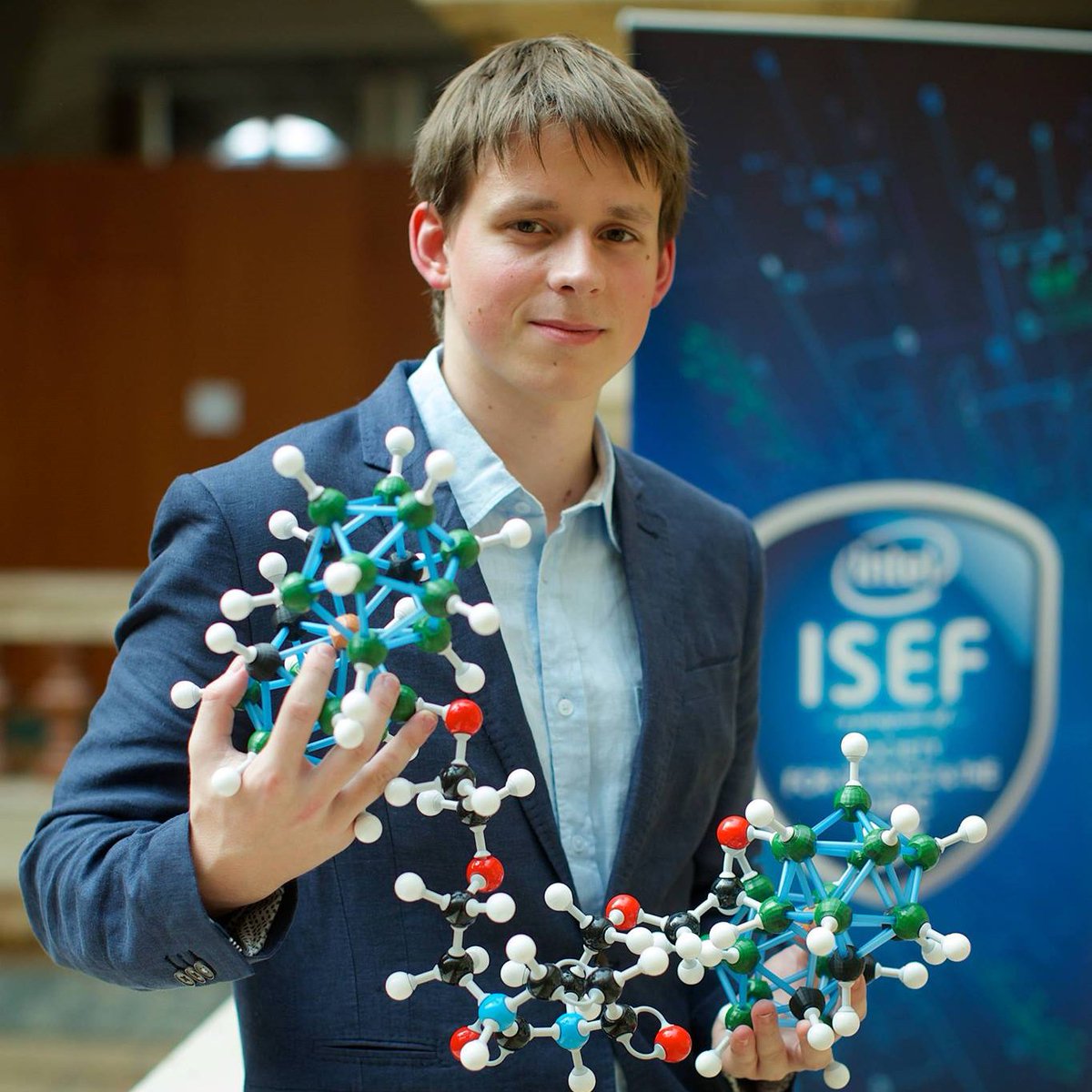 In the following posts, we will introduce you to the individual members of our laboratory. 

One of them is PhD student Robin Kryštůfek.