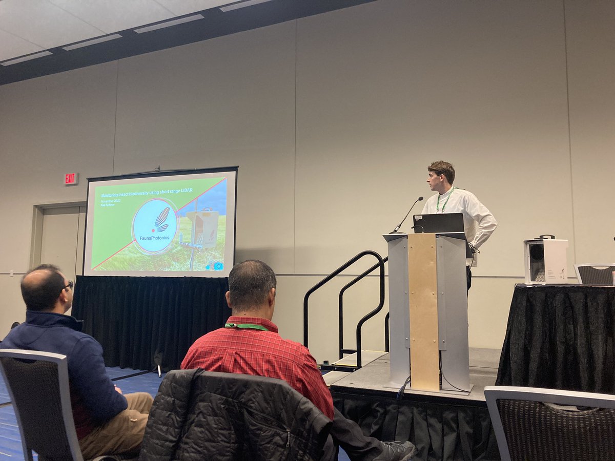 Excited to reconnect with old colleagues from <a href="/FaunaPhotonics/">FaunaPhotonics</a> at <a href="/EntsocAmerica/">Entomological Society of America</a> in Vancouver this year! 🐝🪲💙