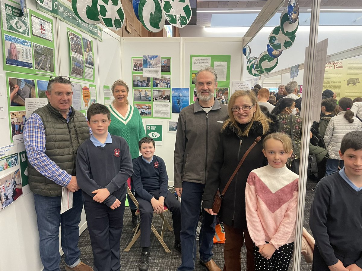 clontuskertns's tweet photo. @galwayscience rocked today with @clontuskertns students sharing their work on #ClimateAction 

Join us as we petition to #BanPlastic on fruit and veg in Ireland 🇮🇪 

📖 https://t.co/0WG5v5j4us🖊 

🎥 ♻️ https://t.co/jKDikxmDjE 🎥 ♻️ https://t.co/FEyFPEWzFc