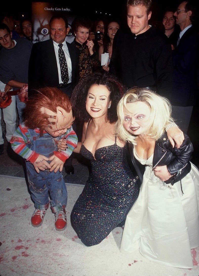 Thehorrorkid's tweet photo. Jennifer Tilly at the Bride of Chucky (1998) premiere https://t.co/S8XDHPtj9e