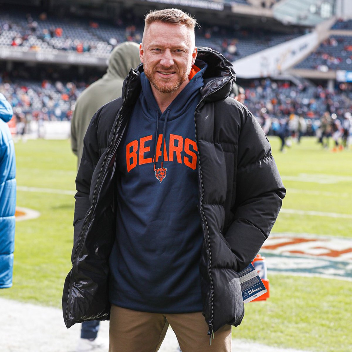 ChicagoBears's tweet photo. Marian Hossa is back in Chicago 🤩 https://t.co/K7gf4w4MTq