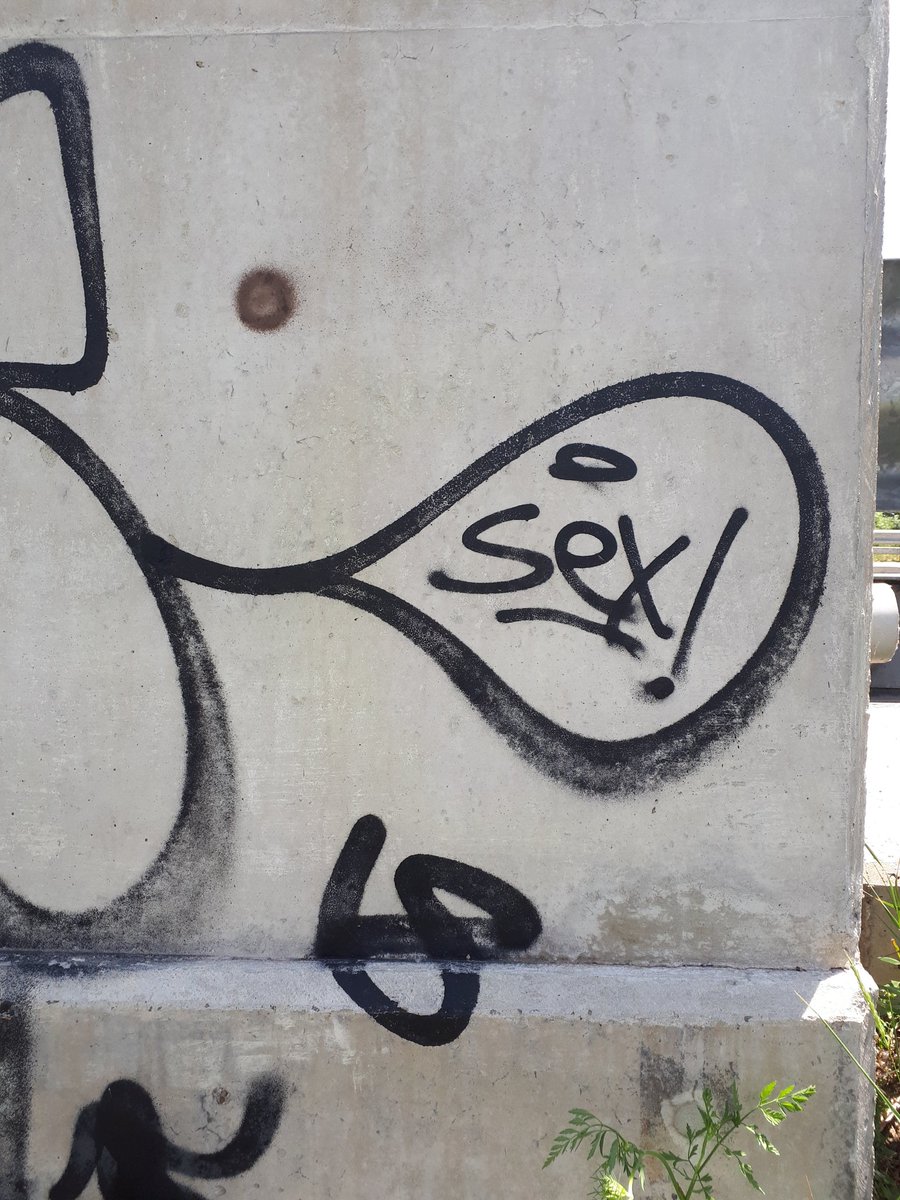 Sex!
#graffiti #art spotted in #Kitchener