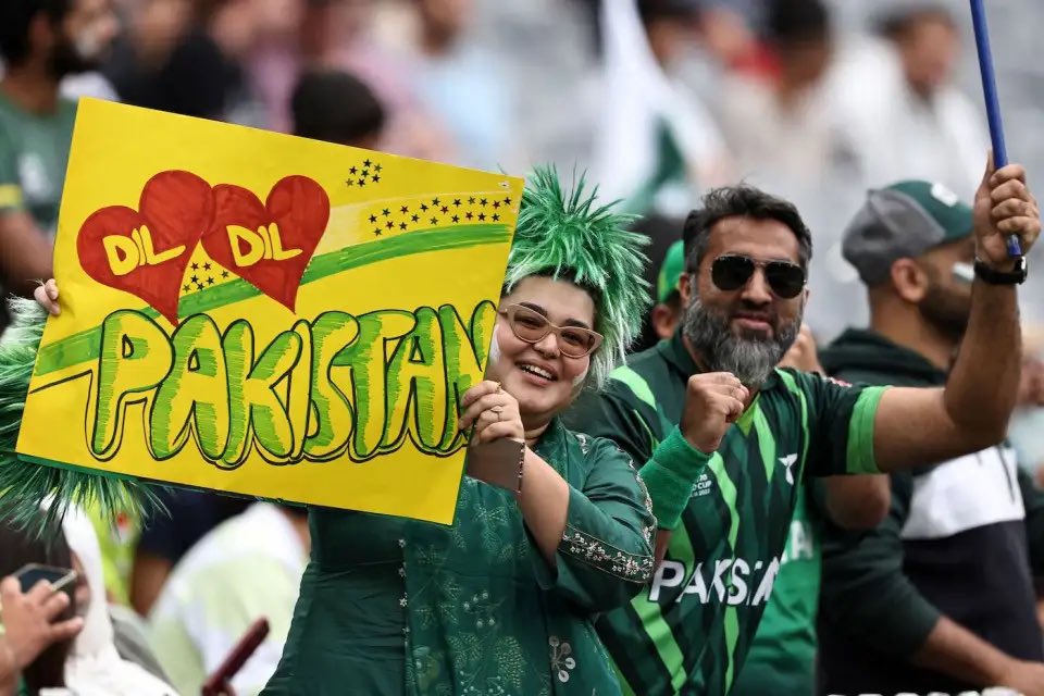 TheBarmyArmy's tweet photo. A big shoutout to our opposition today, Pakistan.

Amazing support and gracious I'm defeat 💚

See you next month, still time to join us ➡️ https://t.co/KFm0LrWY2t https://t.co/fENWqOOTGL