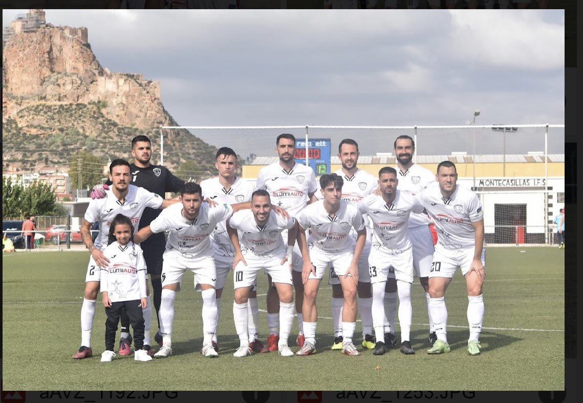 1-1 <a href="/DeCabezo/">C. A. Cabezo de Torres</a> 
Resultado de nuestro equipo en la mañana de hoy .

Partido intenso contra un gran equipo y final reparto de puntos .

A seguir trabajando 💪💪💪
<a href="/treceraG13/">Trecera.com ⚽️</a> 
@Nacional10X