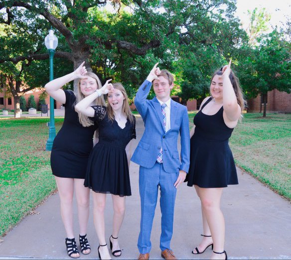 DEEPHER DUDE 2022 tweet media