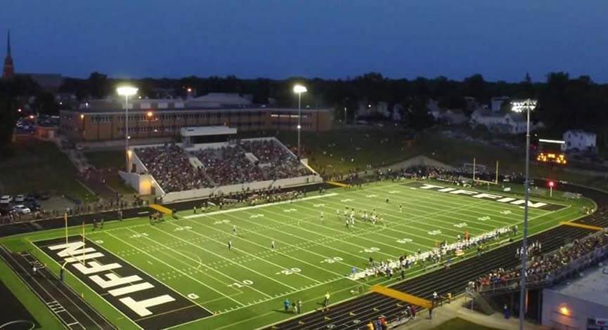TiffinTornadoes's tweet photo. Tiffin Columbian is proud to be hosting the Division IV Region 14 Final between Cleveland Glenville (12-0) and Van Wert (12-1) on Saturday 11/19 at 7:00 at Frost-Kalnow Stadium @CougarVw @TarblooderFB @OHSAASports https://t.co/lFmFyu3lVz