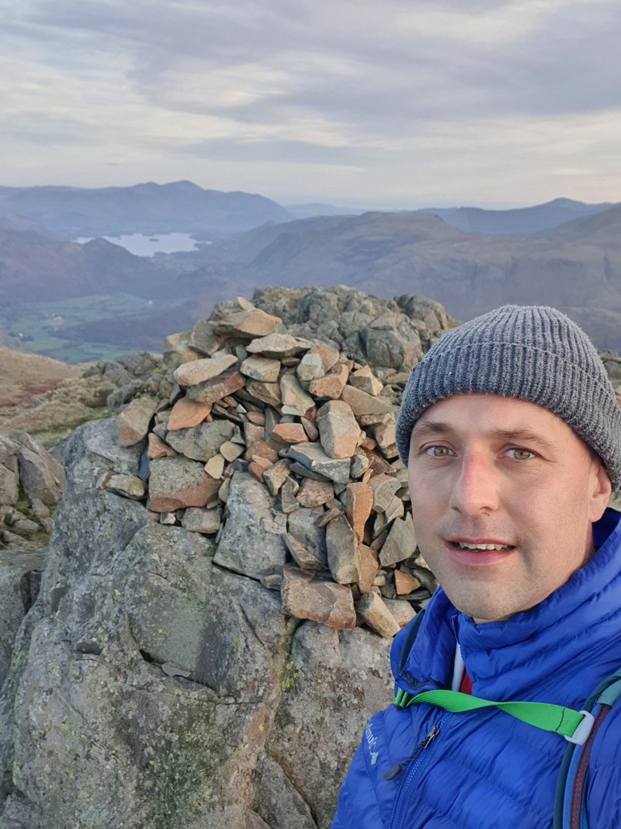 garrypickles's tweet photo. 2 more Wainwright summits on my challenge #Glaramara #Rosthwaitefell. This was a really tough day 16.5km (10.3 miles) & 2700ft ascent. A lot of ups & downs the route up #Bessyboot didn't take the path ended going up some steep slabs. Rock climbing dangerous really. 173 of 214 https://t.co/NEOTgGYJ0f