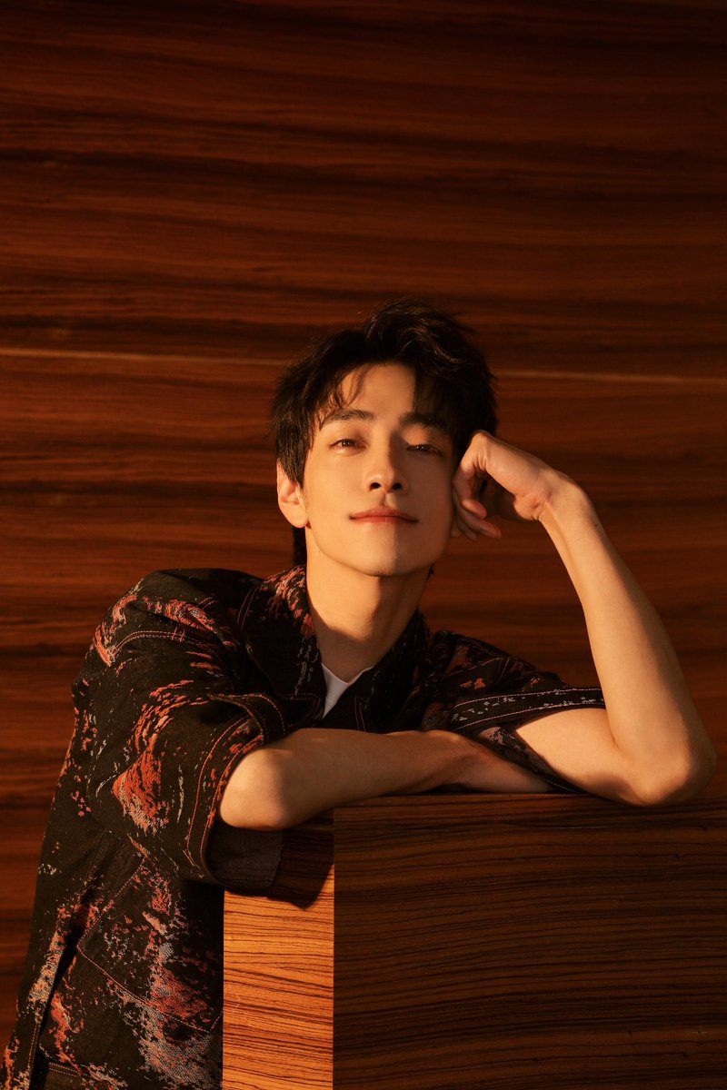 dekuchan's tweet photo. NEVERMIND X MITHWORLD SS2023 Fashion Show

「童年时光 CHILDHOOD 」

#郑云龙
#ZhengYunlong 
#정운룡
#FASHION   #MITHWORLD
#demonzhang https://t.co/8ogWrEngbb